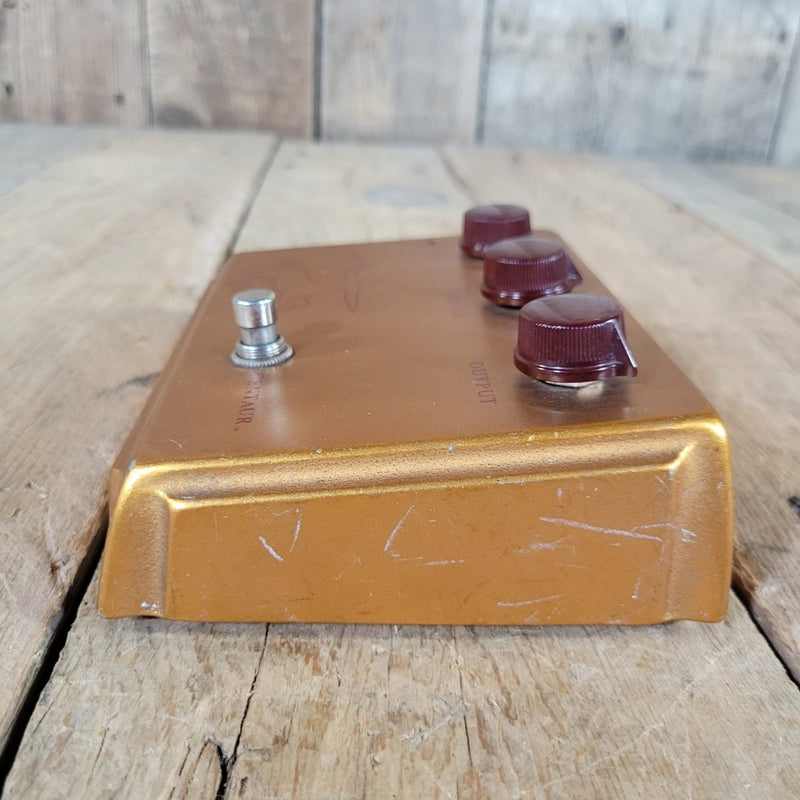 Klon Centaur Gold Horsie Short Tail 2000 with original paperwork - Mahar's Vintage Guitars