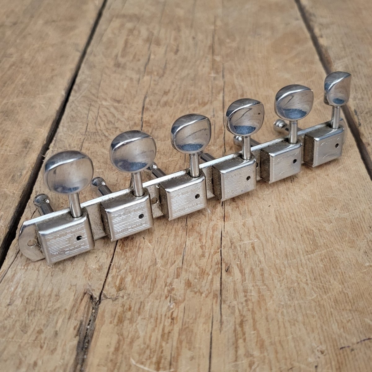 Kluson Deluxe 6 In Line Strip Tuners Tuning Machines Lefty or Treble Side of 12 String 1960s - Mahar's Vintage Guitars