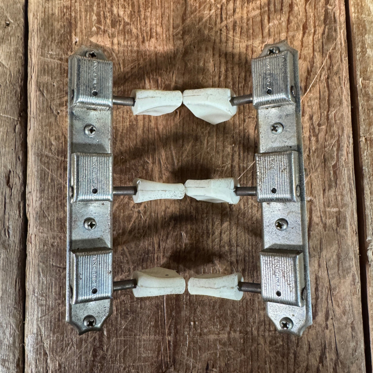 Kluson Tuning Machines 3 per side National Glenwood with screws 1962 Valco Supro - Mahar's Vintage Guitars