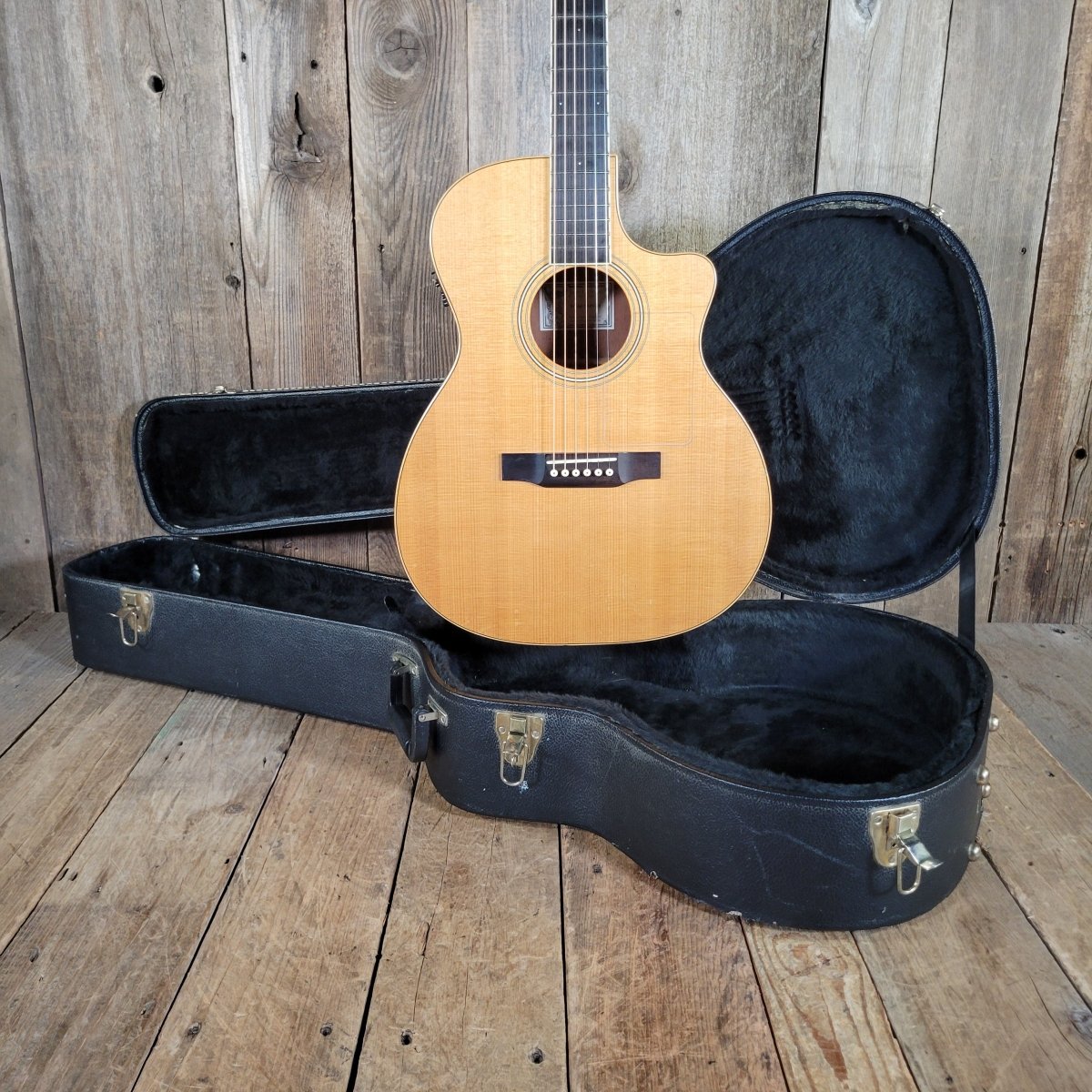 Larrivee OMV - 03 Mahogany 2004 w/ Pickup & Hard Case - Mahar's Vintage Guitars