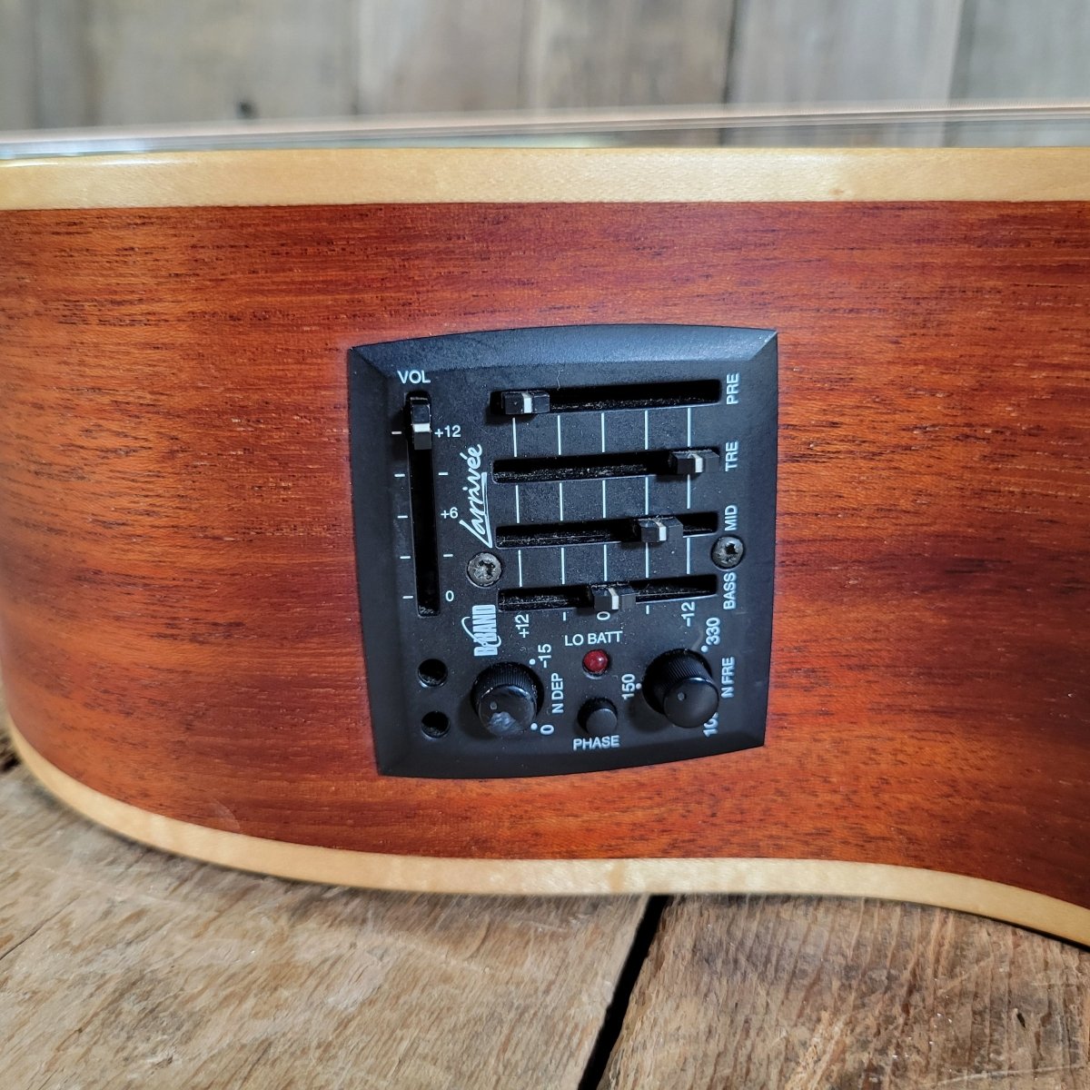 Larrivee OMV - 03 Mahogany 2004 w/ Pickup & Hard Case - Mahar's Vintage Guitars