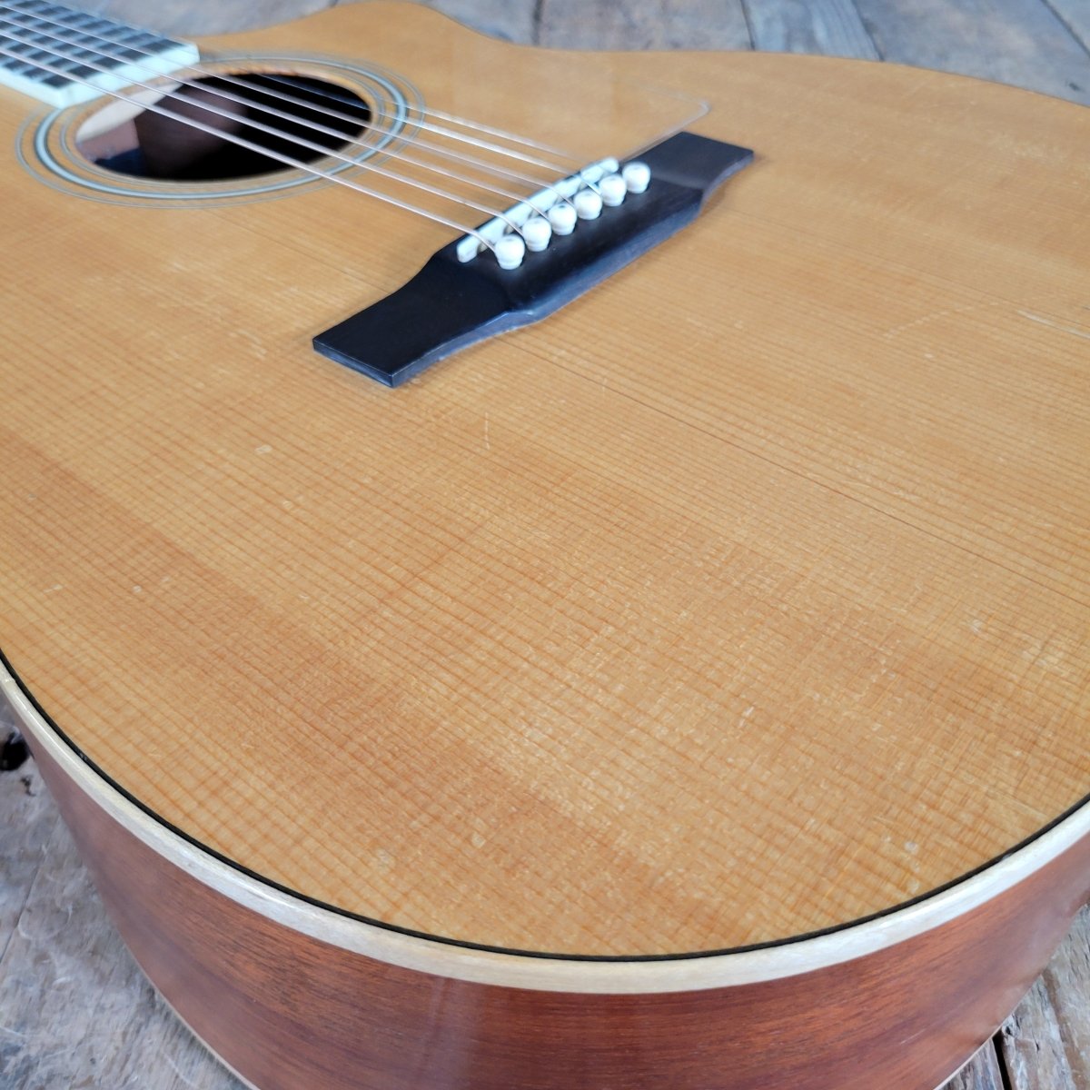 Larrivee OMV - 03 Mahogany 2004 w/ Pickup & Hard Case - Mahar's Vintage Guitars