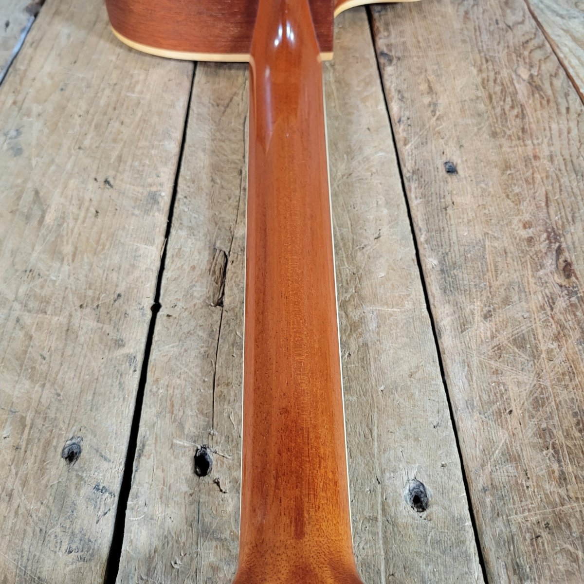 Larrivee OMV - 03 Mahogany 2004 w/ Pickup & Hard Case - Mahar's Vintage Guitars