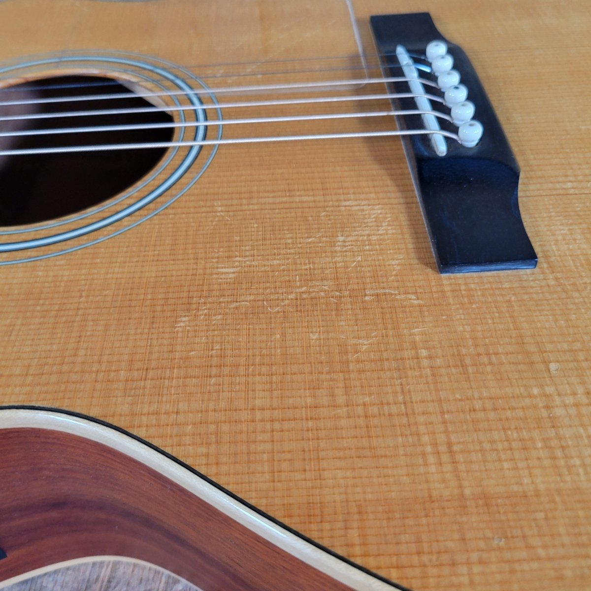 Larrivee OMV - 03 Mahogany 2004 w/ Pickup & Hard Case - Mahar's Vintage Guitars