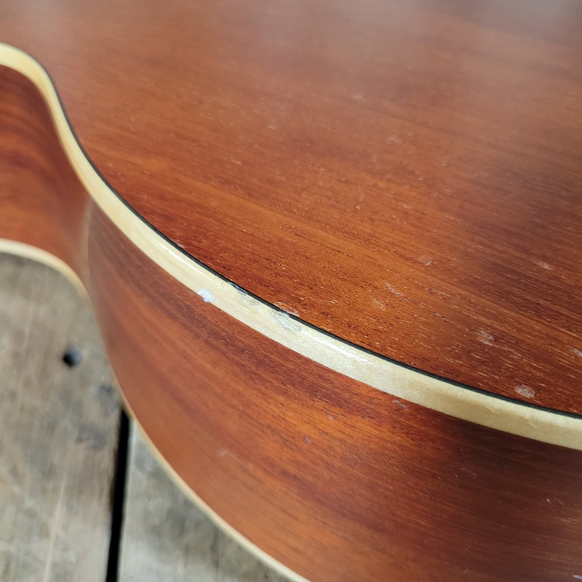 Larrivee OMV - 03 Mahogany 2004 w/ Pickup & Hard Case - Mahar's Vintage Guitars