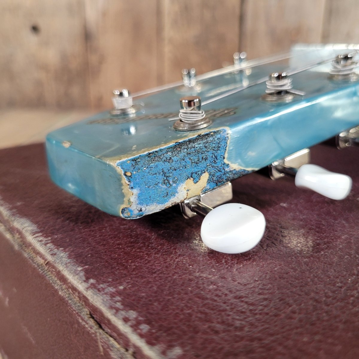 Magnatone 1951 Blue Pearloid MOTS Lap Steel w/ Case - Mahar's Vintage Guitars