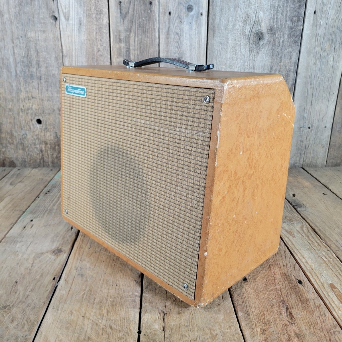 Magnatone 1967 Varsity Deluxe Model 108 Vintage Tube Amp - Mahar's Vintage Guitars