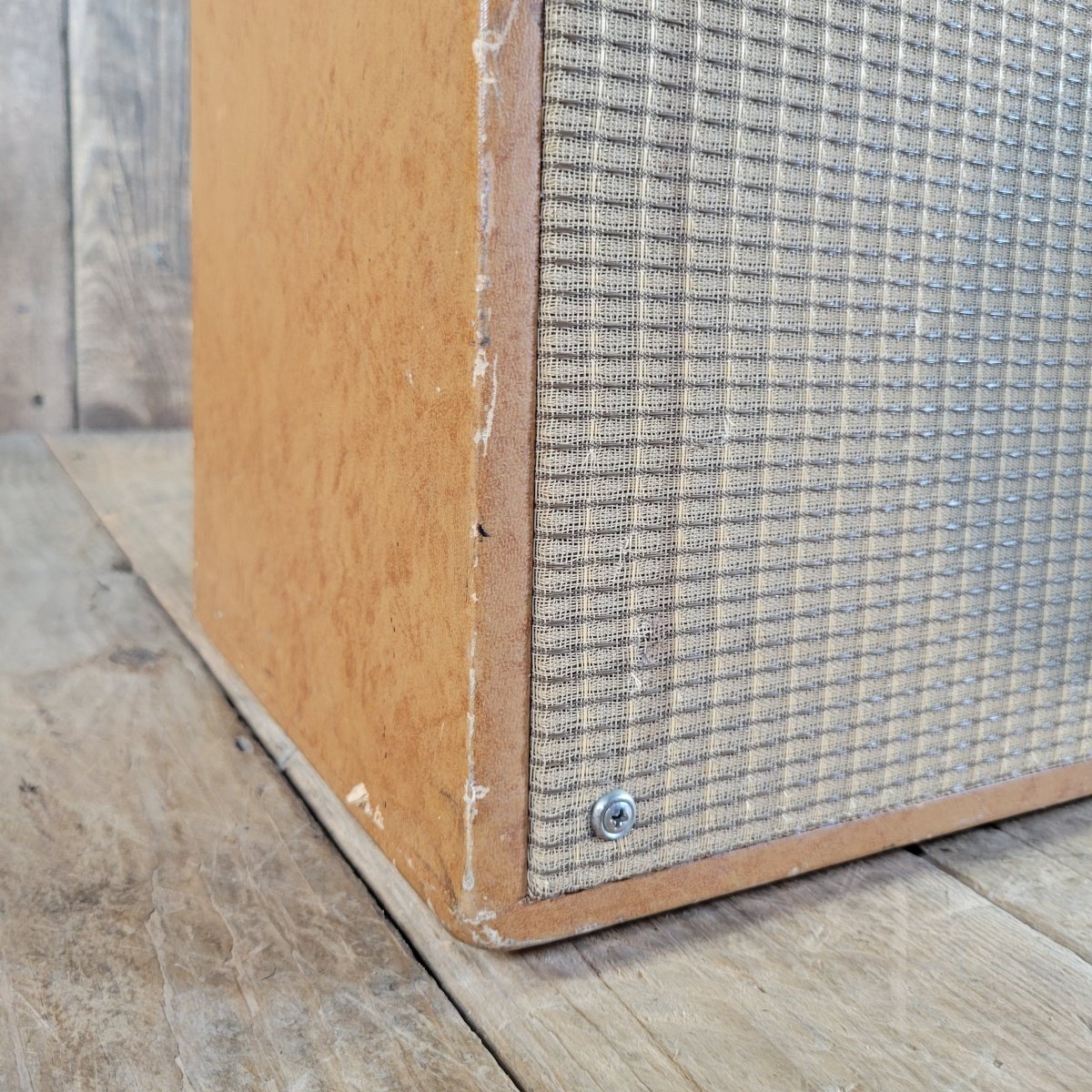 Magnatone 1967 Varsity Deluxe Model 108 Vintage Tube Amp - Mahar's Vintage Guitars