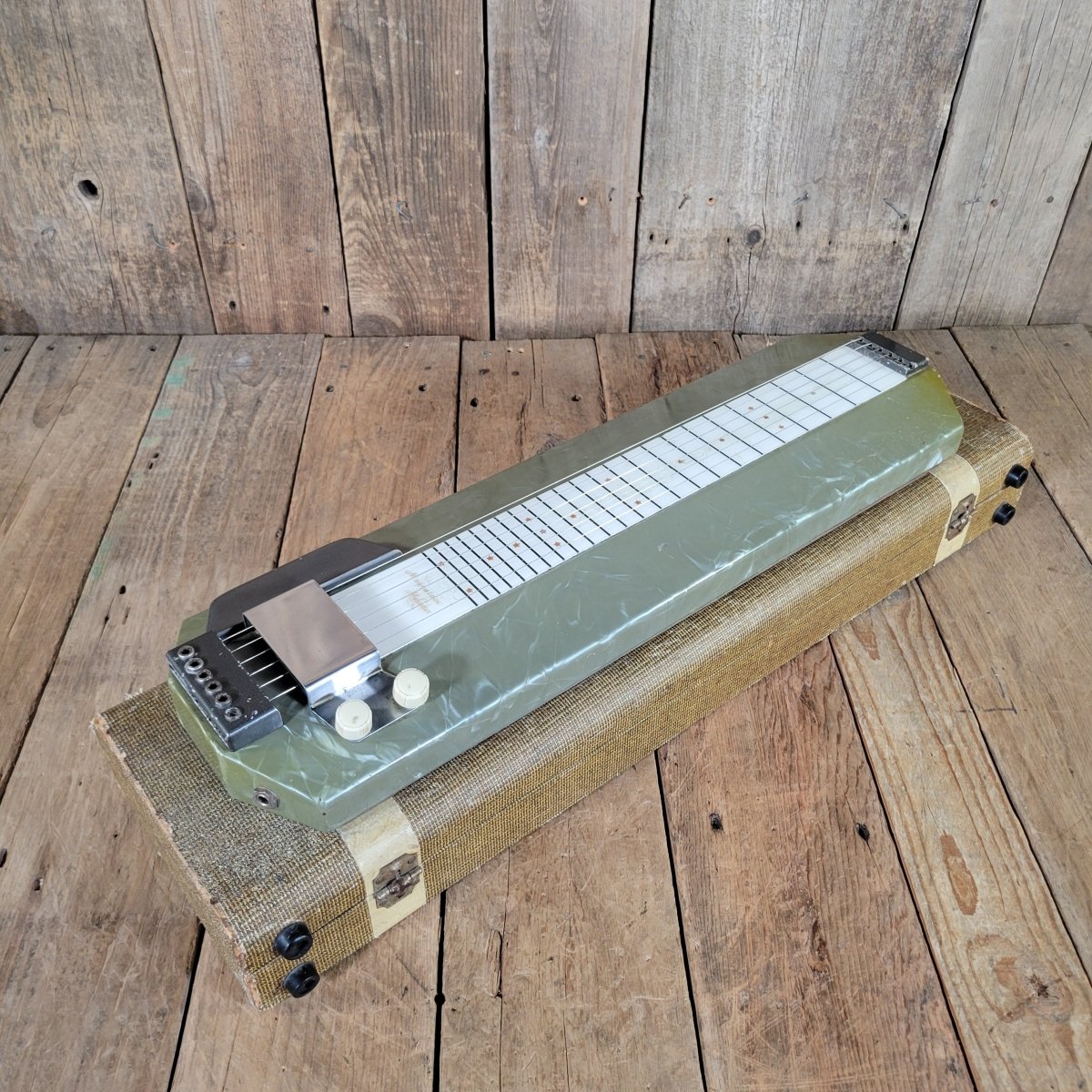 Magnatone Melodier Lap Steel 1950s Grey Pearloid — w/ Case - Mahar's Vintage Guitars