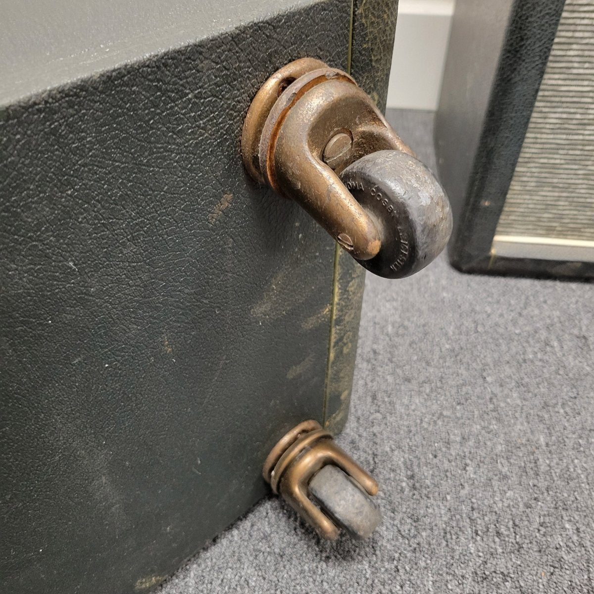 Marshall 1960b 4x12 cab 1972 - Mahar's Vintage Guitars