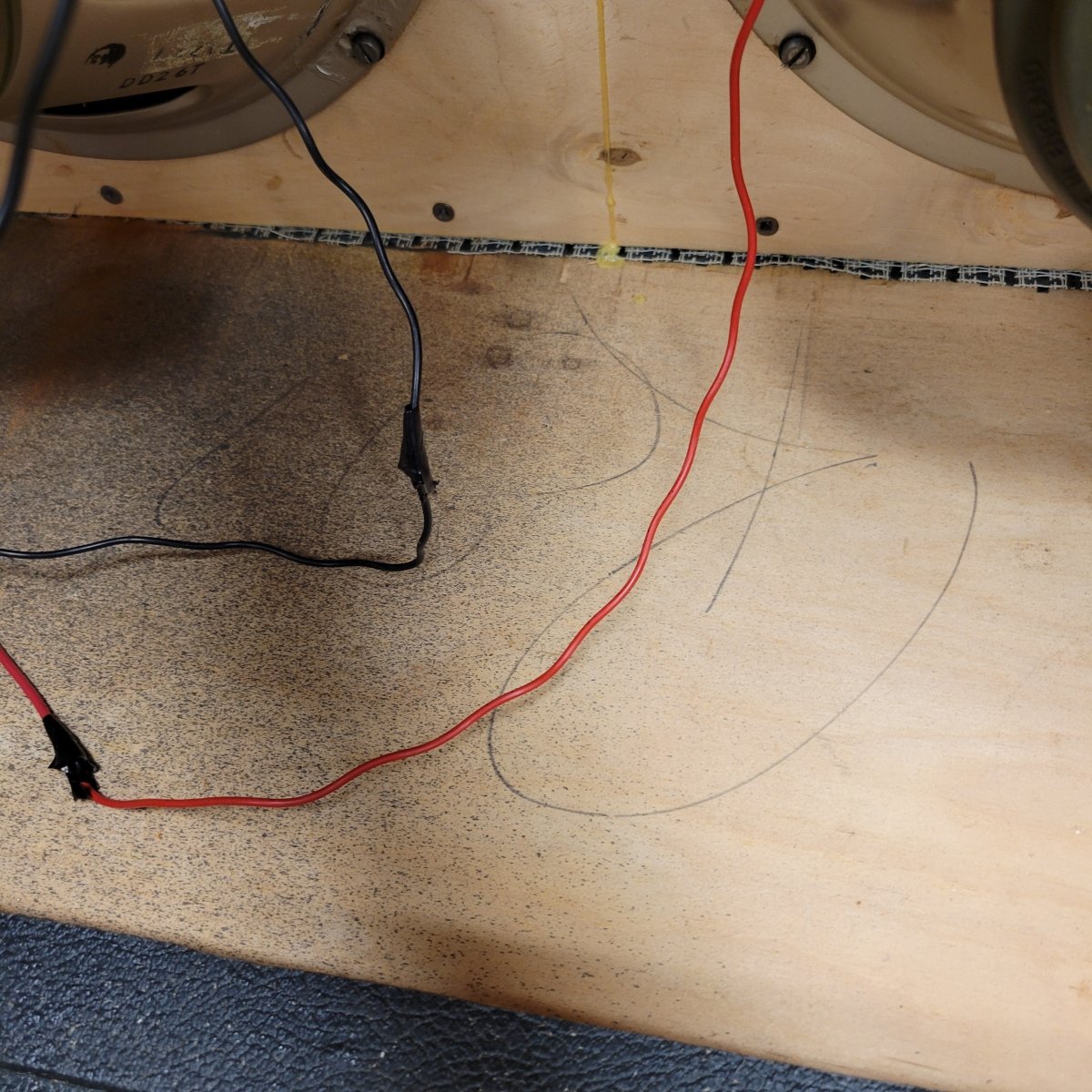 Marshall 1960b 4x12 cab 1972 - Mahar's Vintage Guitars