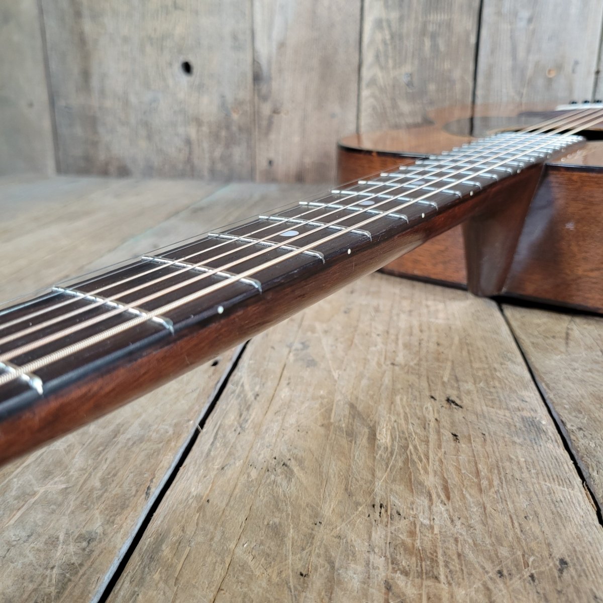 Martin 000 - 18 1946 — Tapered Bracing, Neck Reset, Refret - Mahar's Vintage Guitars