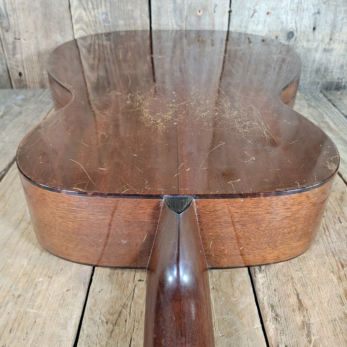 Martin 000 - 18 1946 — Tapered Bracing, Neck Reset, Refret - Mahar's Vintage Guitars