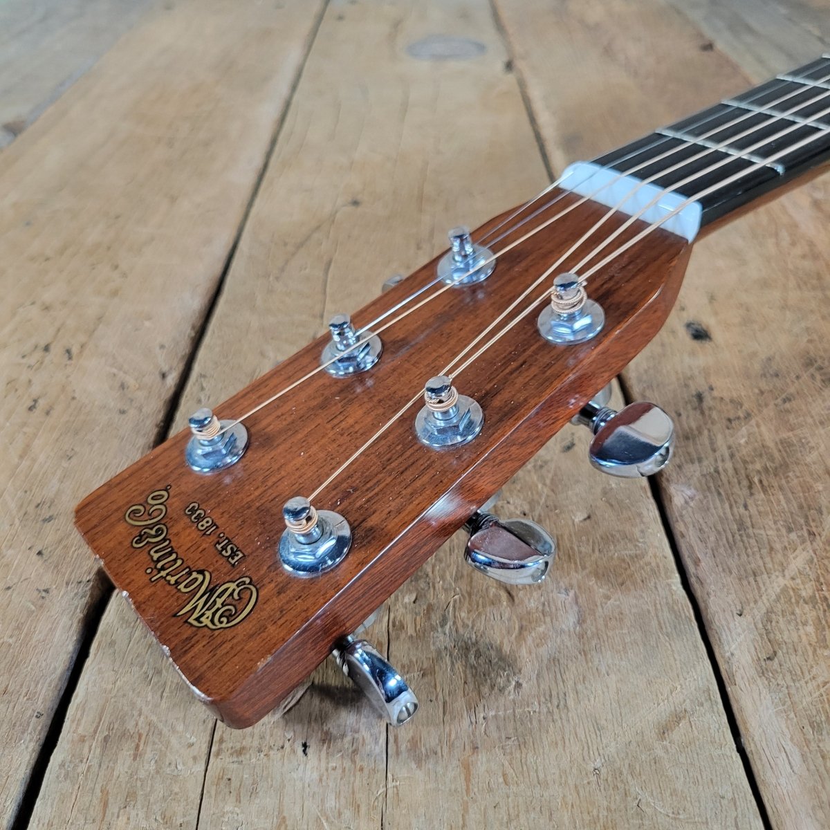 Martin 000 - 28 1975 - Look at the Back! - Mahar's Vintage Guitars