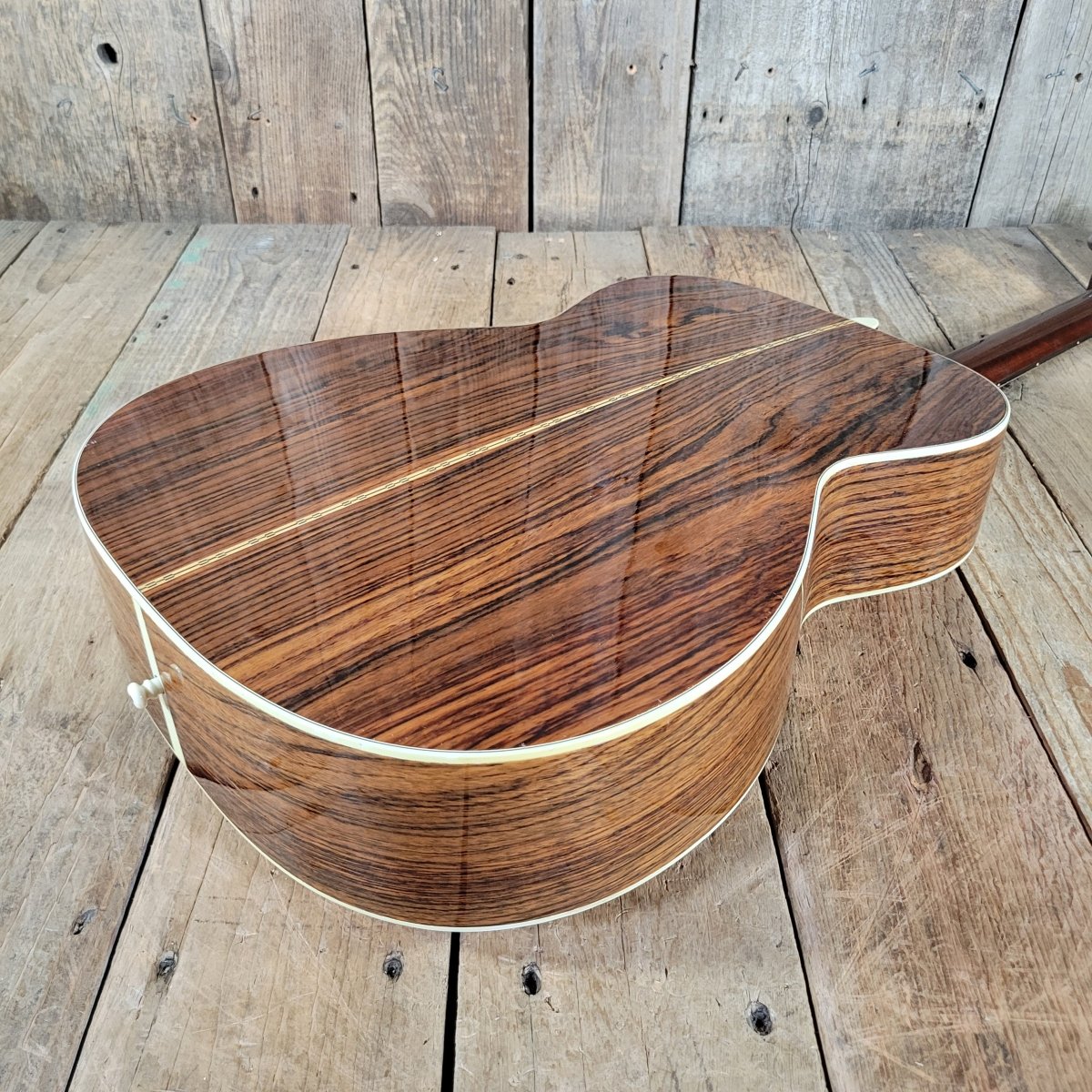 Martin 000 - 28 1975 - Look at the Back! - Mahar's Vintage Guitars