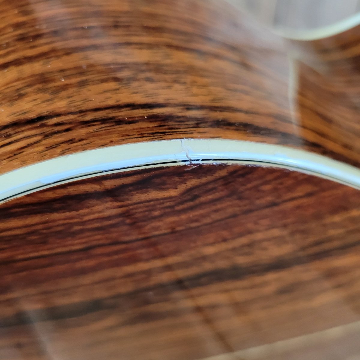 Martin 000 - 28 1975 - Look at the Back! - Mahar's Vintage Guitars