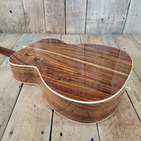 Martin 000 - 28 1975 - Look at the Back! - Mahar's Vintage Guitars