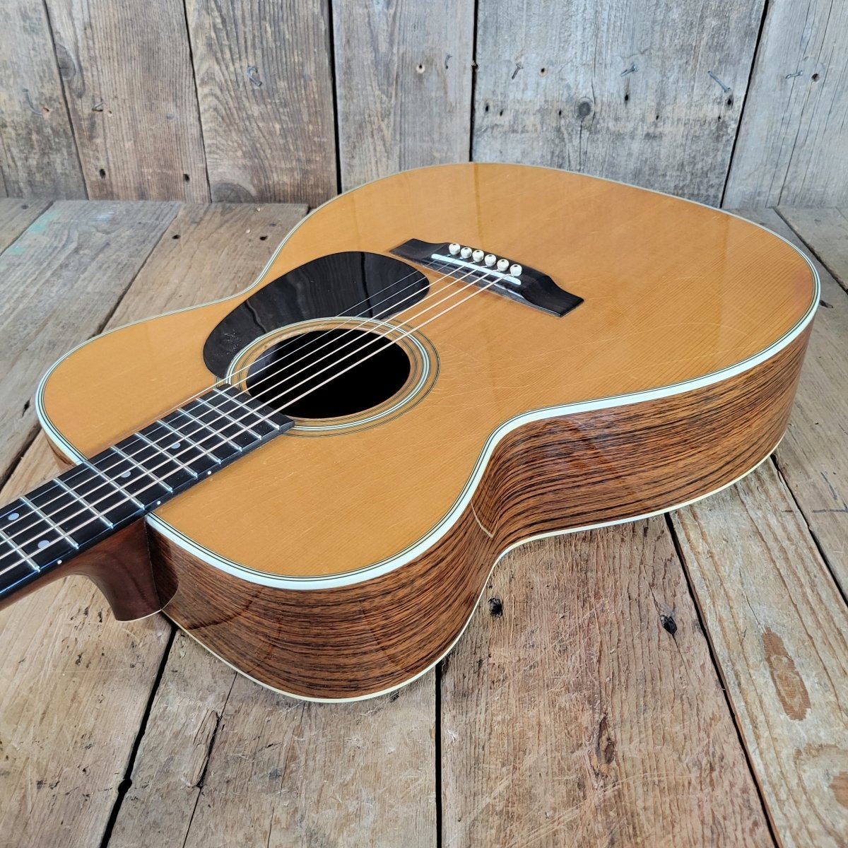 Martin 000 - 28 1975 - Look at the Back! - Mahar's Vintage Guitars