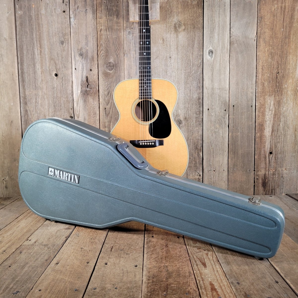 Martin 000 - 28 1975 - Look at the Back! - Mahar's Vintage Guitars