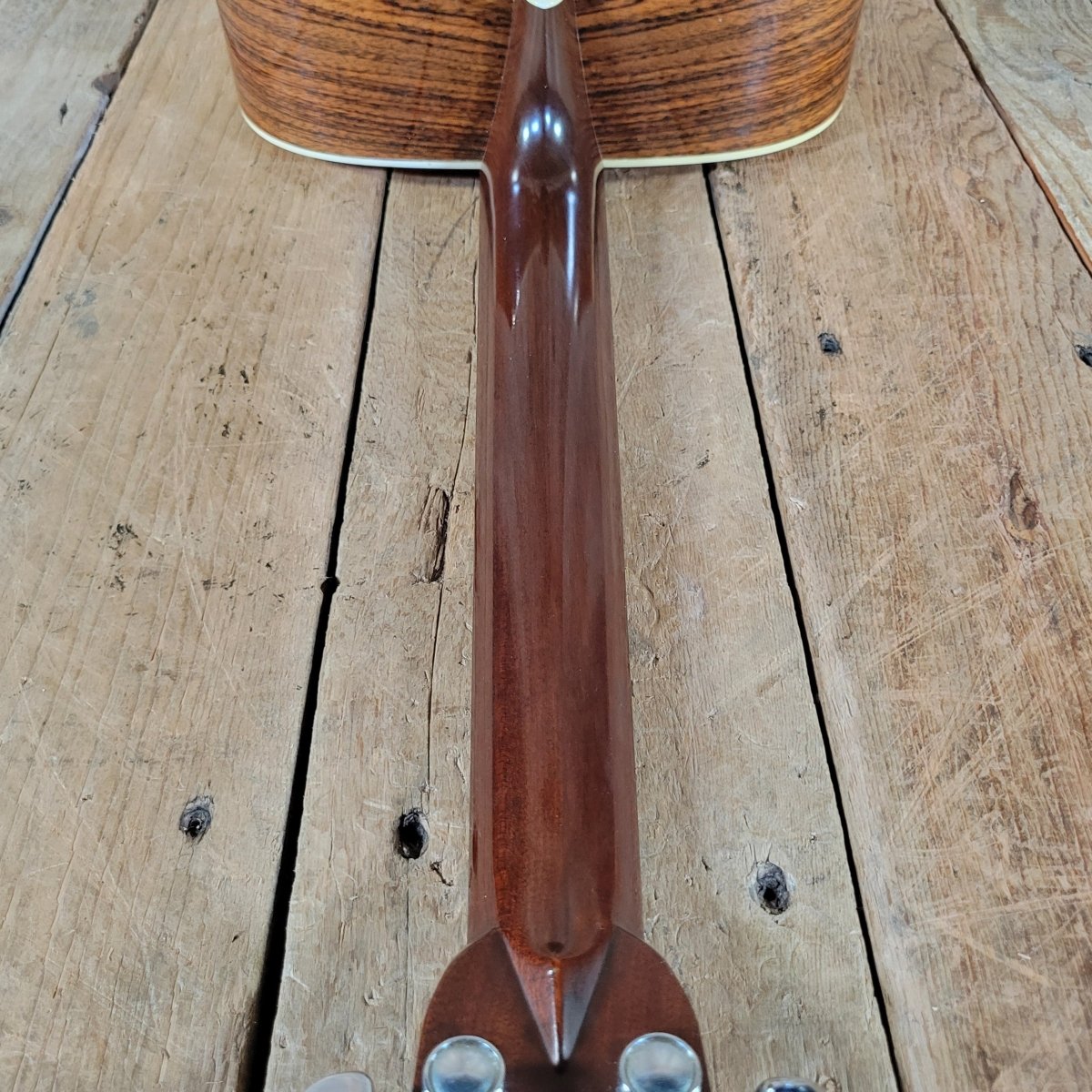 Martin 000 - 28 1975 - Look at the Back! - Mahar's Vintage Guitars