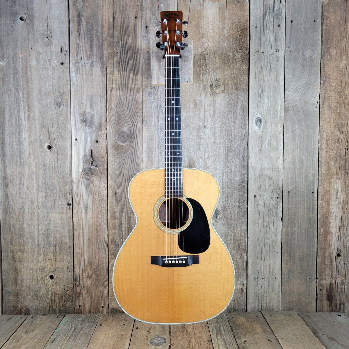 Martin 000 - 28 1975 - Look at the Back! - Mahar's Vintage Guitars