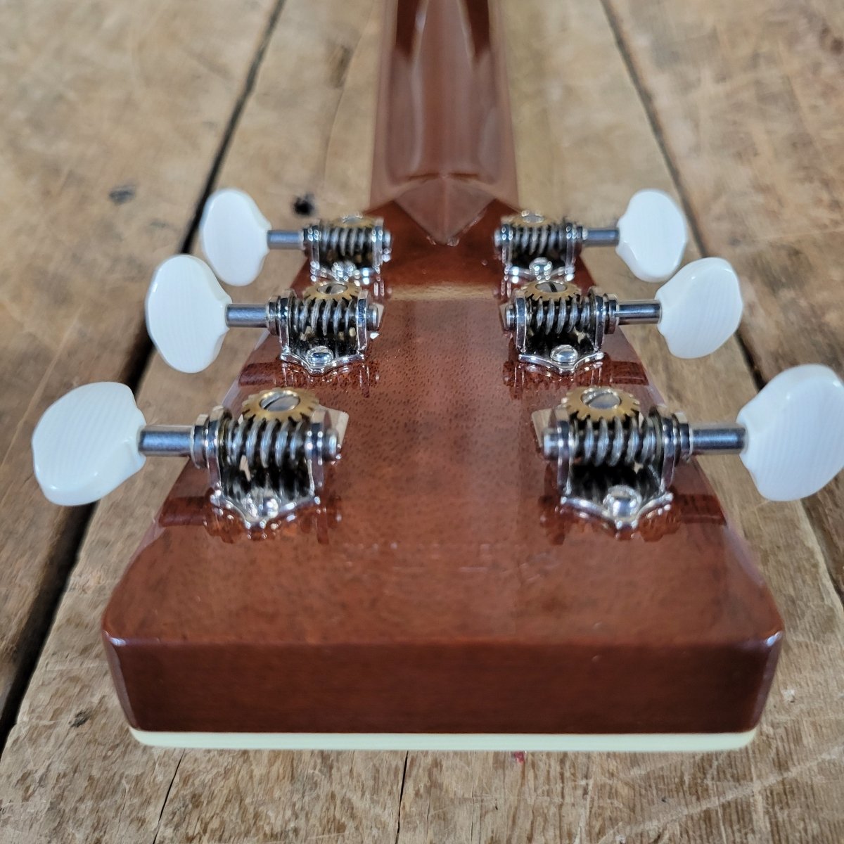 Martin 000 - 42M Eric Clapton Signature Edition 2007 99 of 250 — Carpathian Spruce, Madagascar Rosewood, LR Baggs Lyric - Mahar's Vintage Guitars