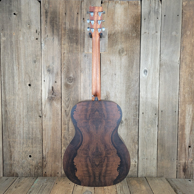 Martin 000 - X2E Acoustic - Electric Guitar 2024 – Solid Sitka Spruce Top, Road Series Performance - Mahar's Vintage Guitars