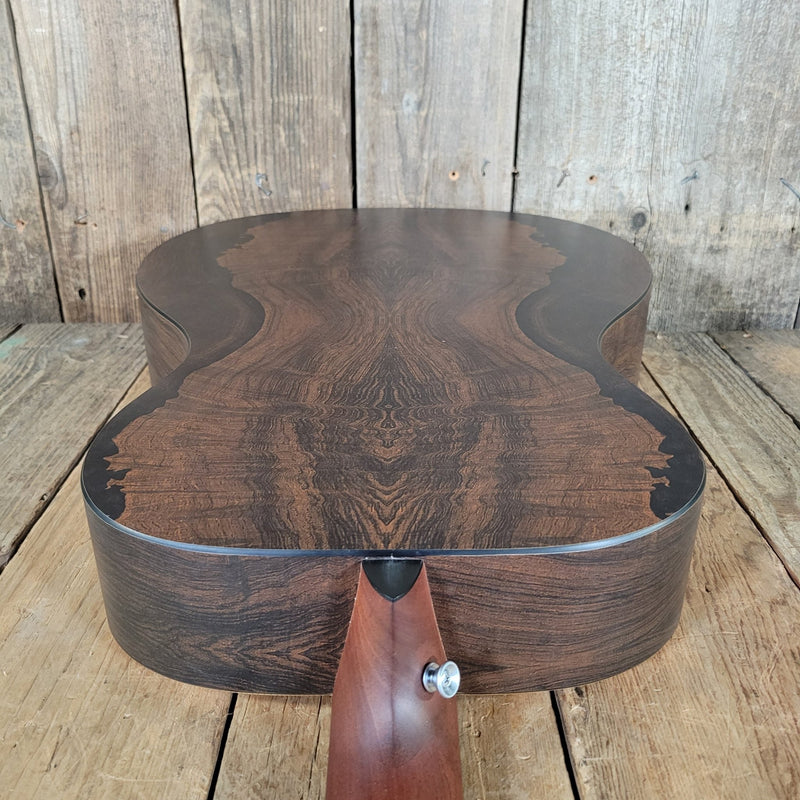 Martin 000 - X2E Acoustic - Electric Guitar 2024 – Solid Sitka Spruce Top, Road Series Performance - Mahar's Vintage Guitars