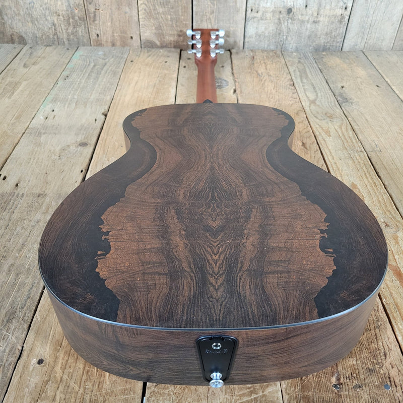 Martin 000 - X2E Acoustic - Electric Guitar 2024 – Solid Sitka Spruce Top, Road Series Performance - Mahar's Vintage Guitars
