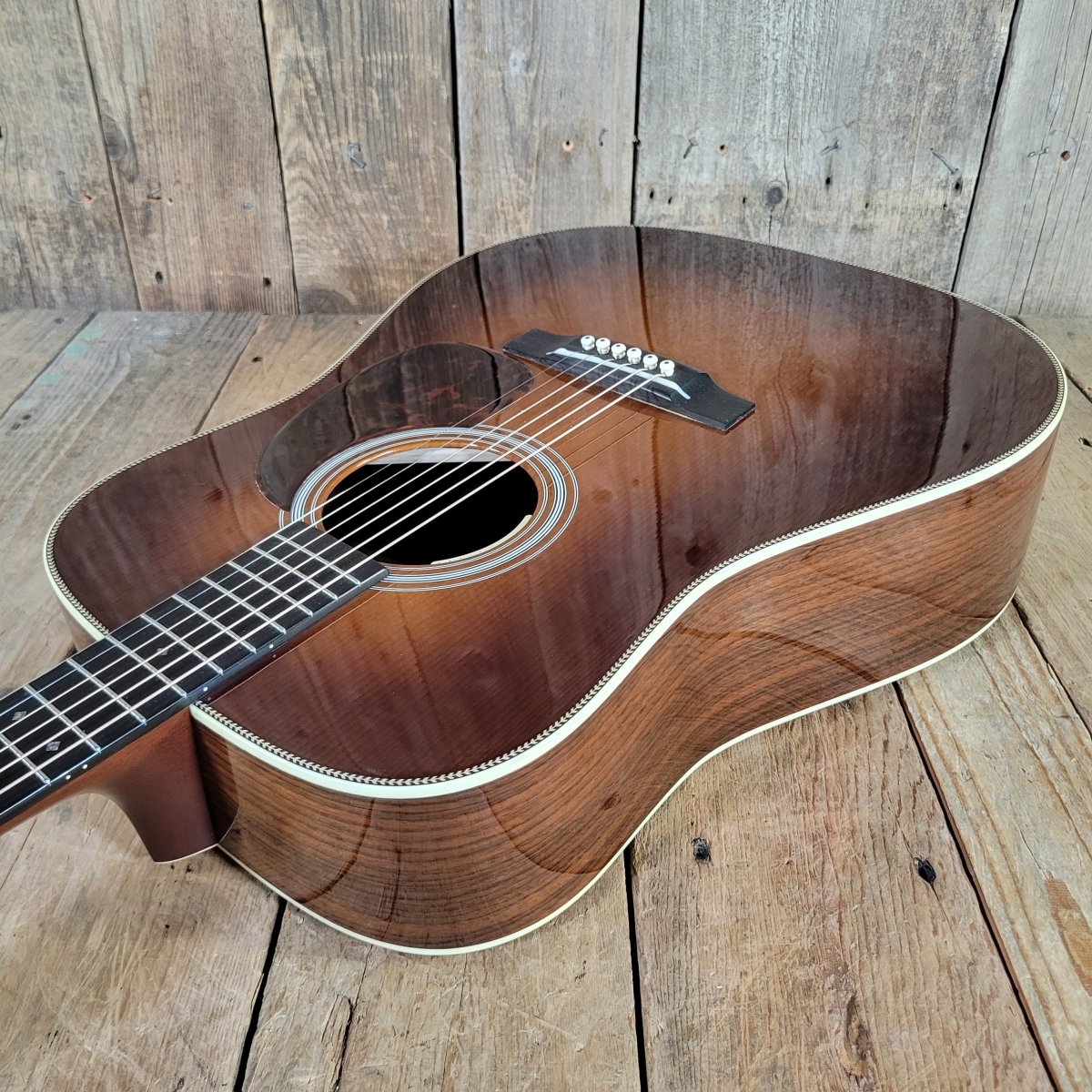 Martin 2009 HD - 28 Custom Adirondack Ambertone Sunburst Excellent - Mahar's Vintage Guitars