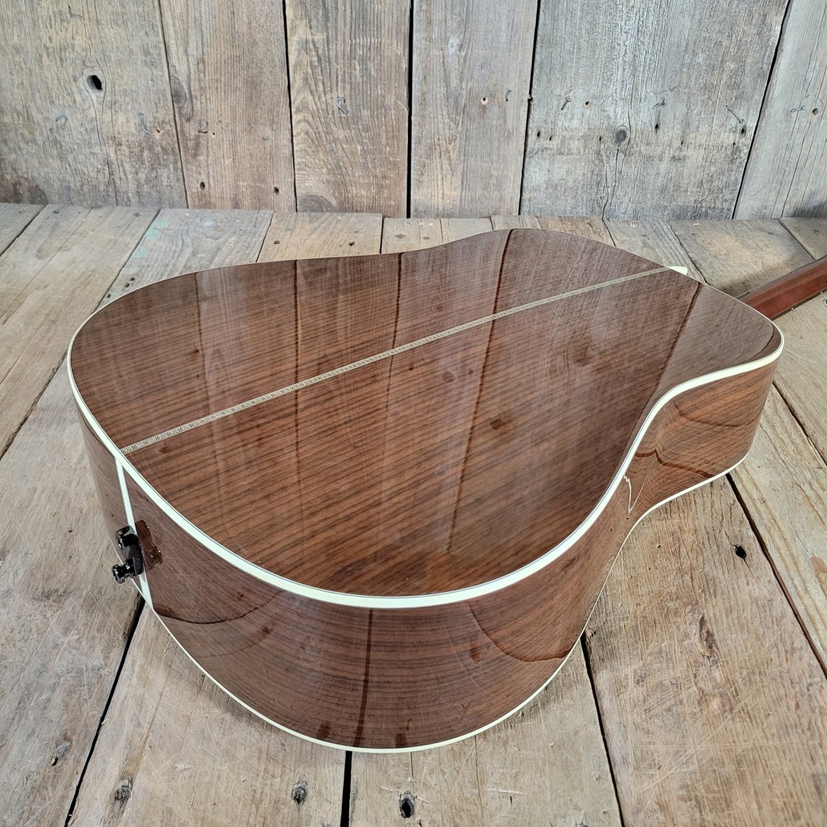 Martin 2009 HD - 28 Custom Adirondack Ambertone Sunburst Excellent - Mahar's Vintage Guitars