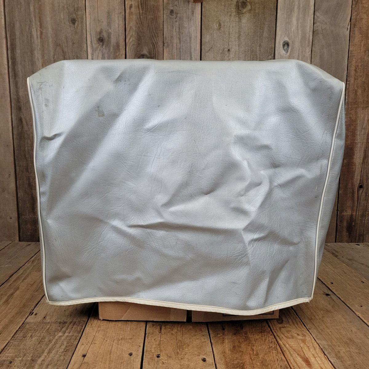 Matchless DC - 30 Amp Cover Sampson Era Silver with White Piping - Mahar's Vintage Guitars