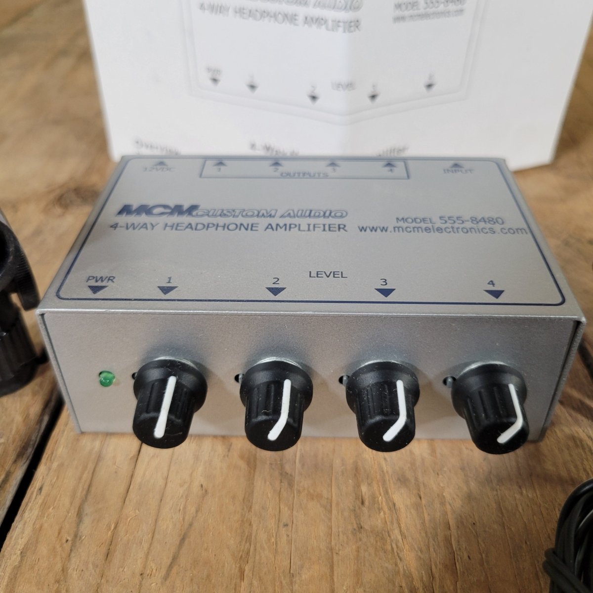 MCM Model 555 - 8480 1 in 4 out headphone amplifier with power adaptor - Mahar's Vintage Guitars