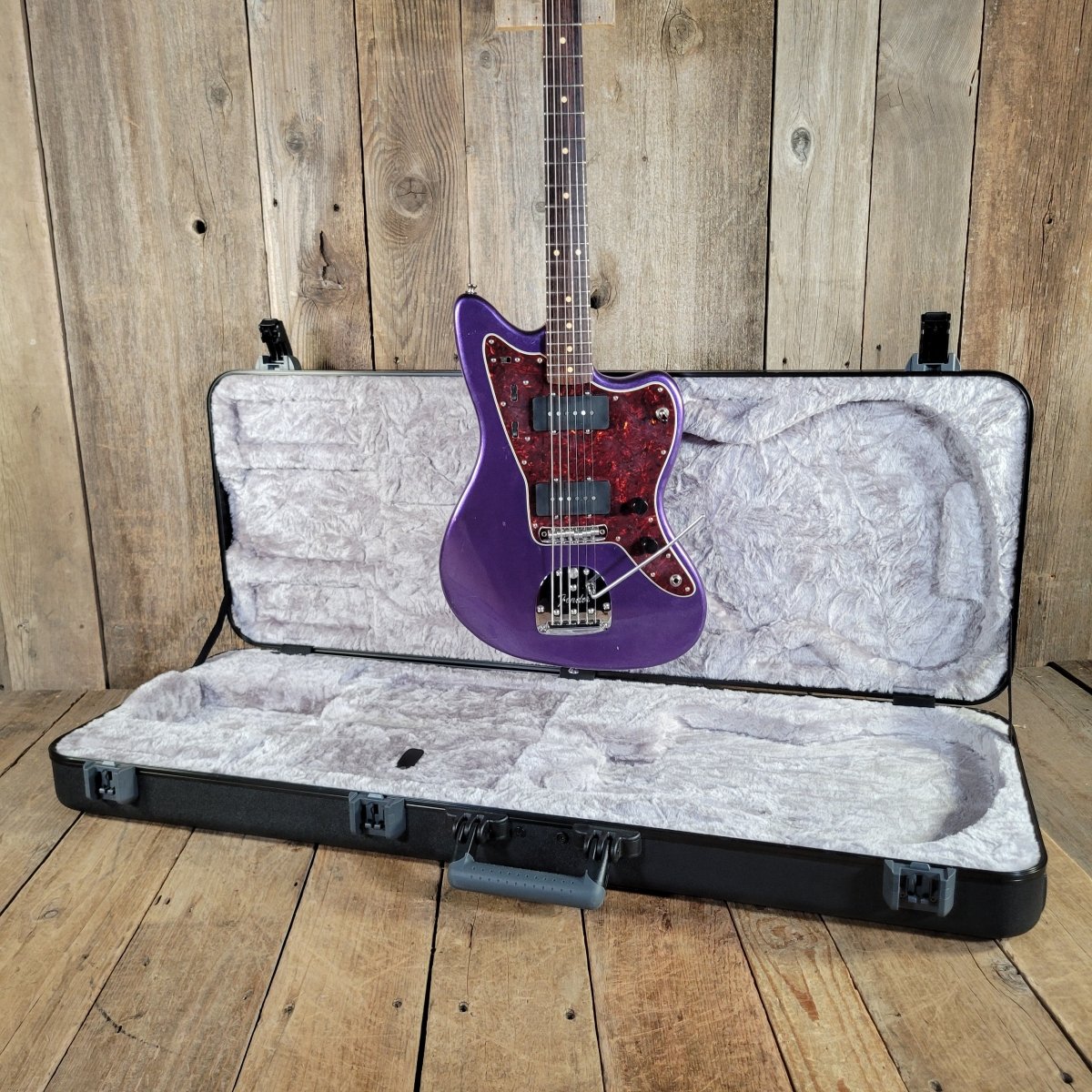 MJT Jazzmaster w/ Fender HSC - Mahar's Vintage Guitars
