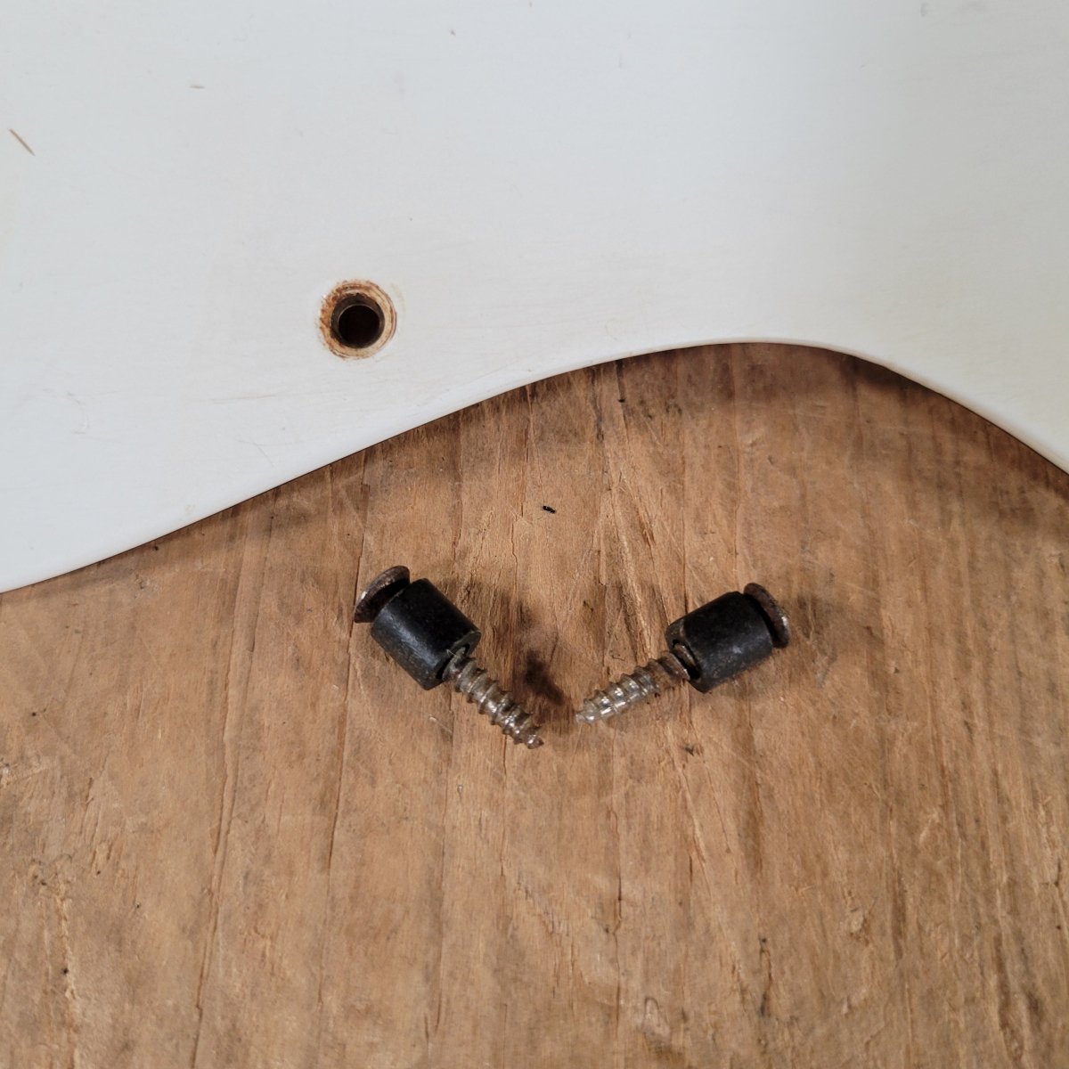 Mosrite Celebrity Pickguard 1960s With Screws - Mahar's Vintage Guitars