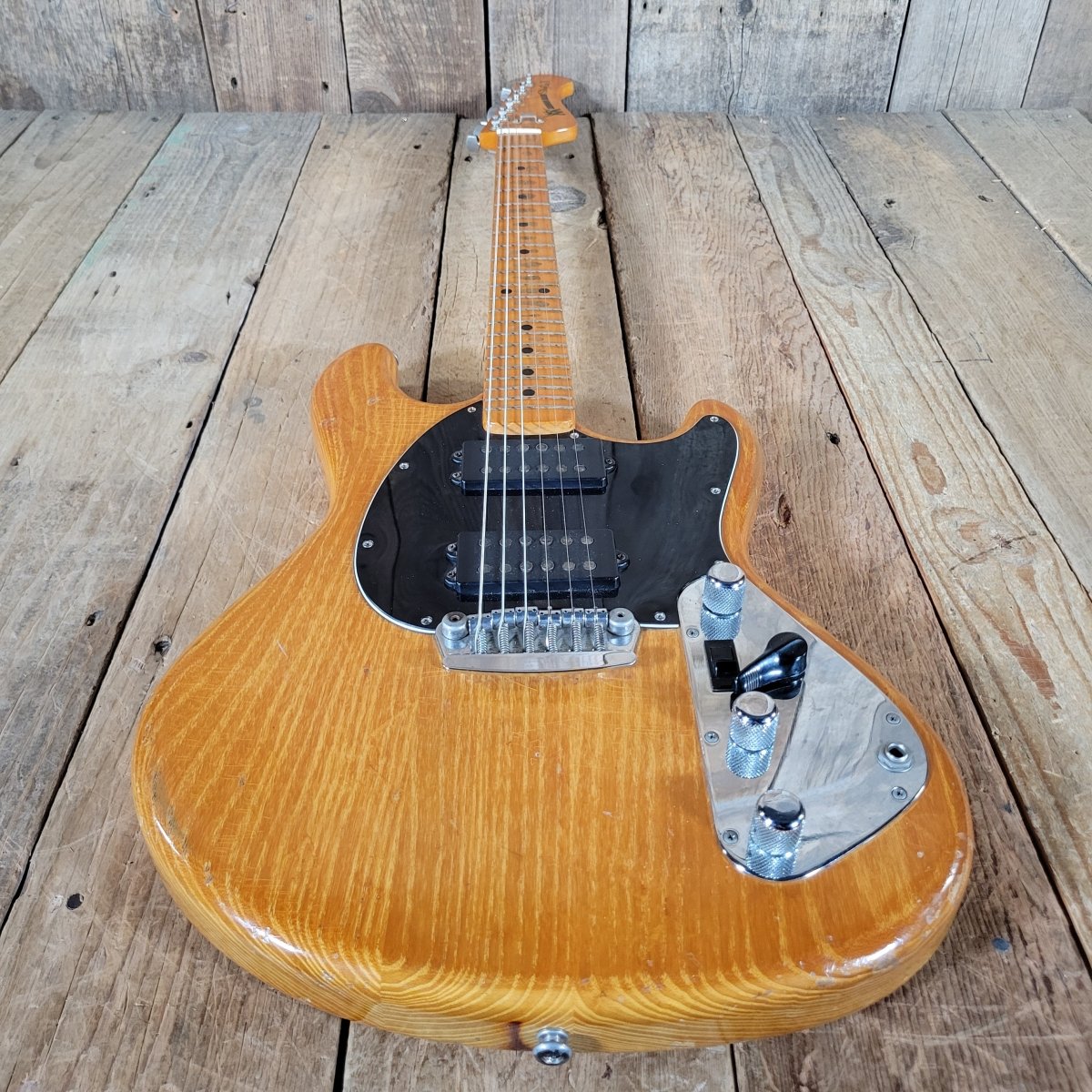 Music Man Stingray 1 1978 With Hard Case - Mahar's Vintage Guitars