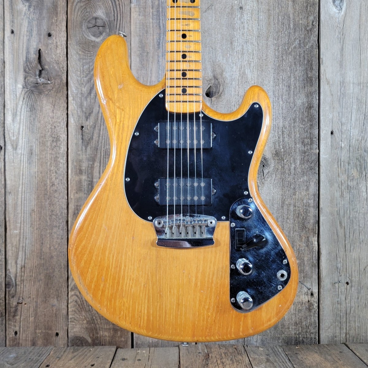 Music Man Stingray 1 1978 With Hard Case - Mahar's Vintage Guitars