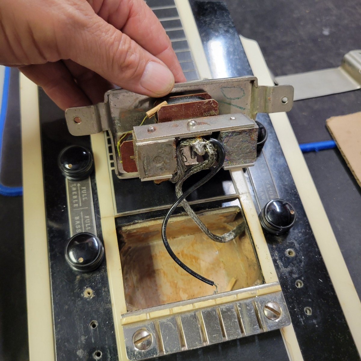 National 1937 New Yorker Predecessor Lap Steel 4 Knob, Very Good - Mahar's Vintage Guitars