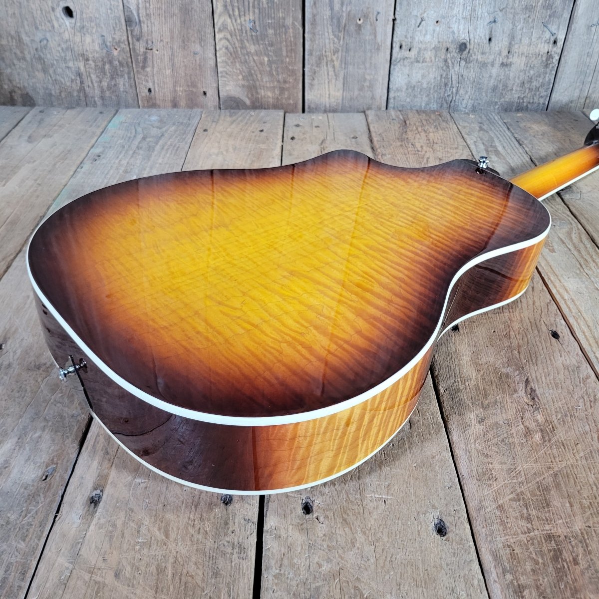National 2016 Solid Rocket Resonator Sunburst Maple Hot Plate Near Mint - Mahar's Vintage Guitars