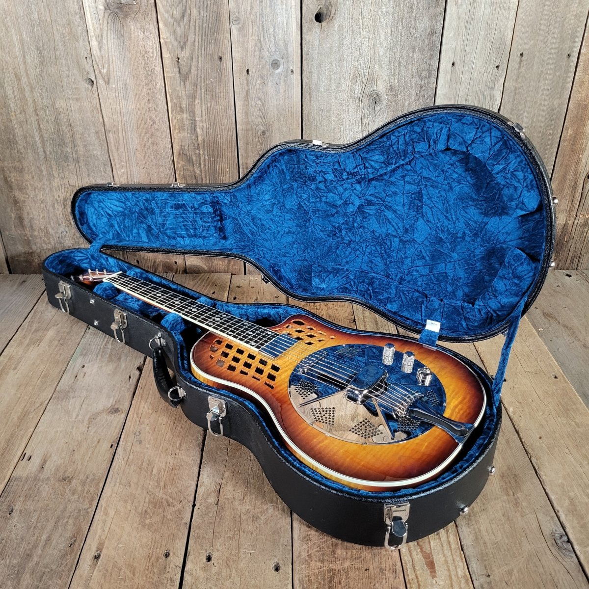 National 2016 Solid Rocket Resonator Sunburst Maple Hot Plate Near Mint - Mahar's Vintage Guitars