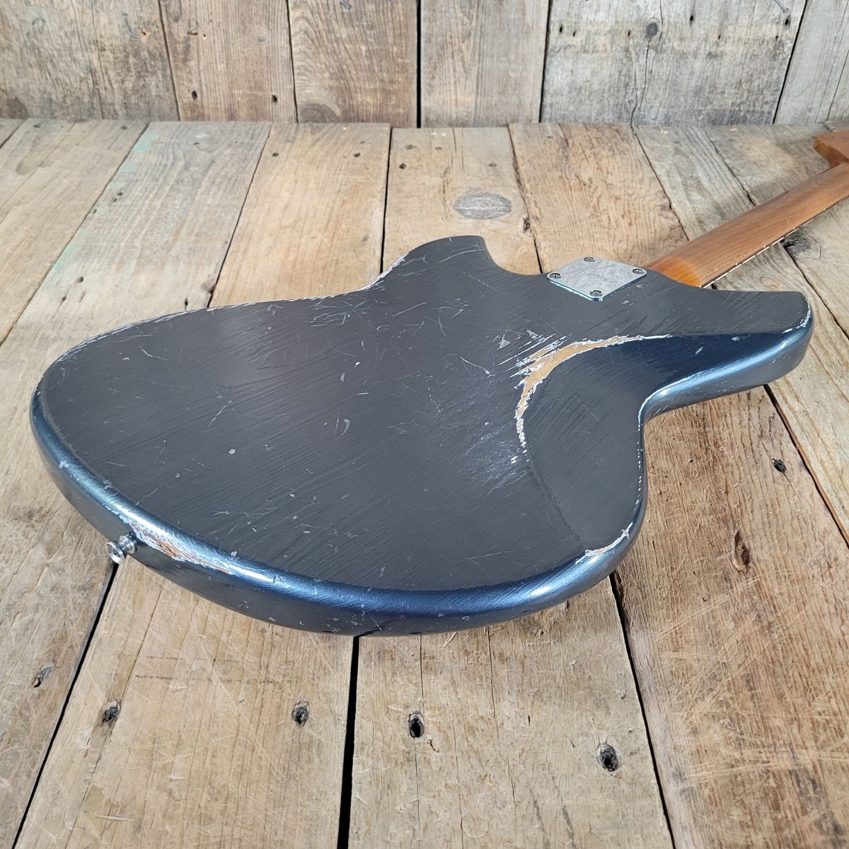 Novo Serus J 2022 - Mahar's Vintage Guitars