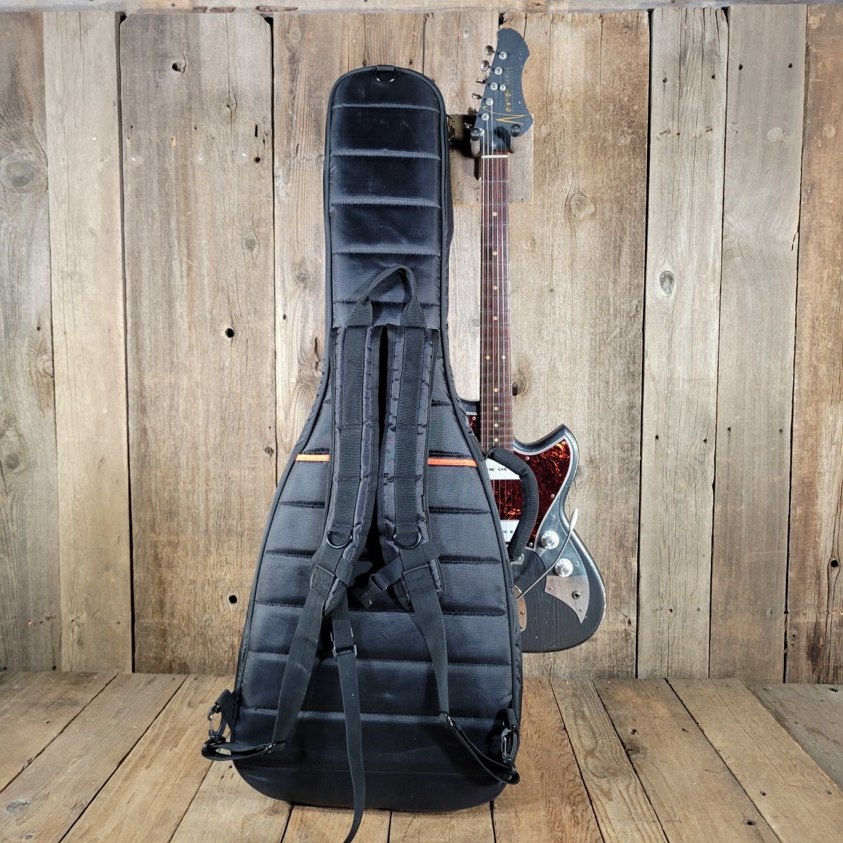 Novo Serus J 2022 - Mahar's Vintage Guitars
