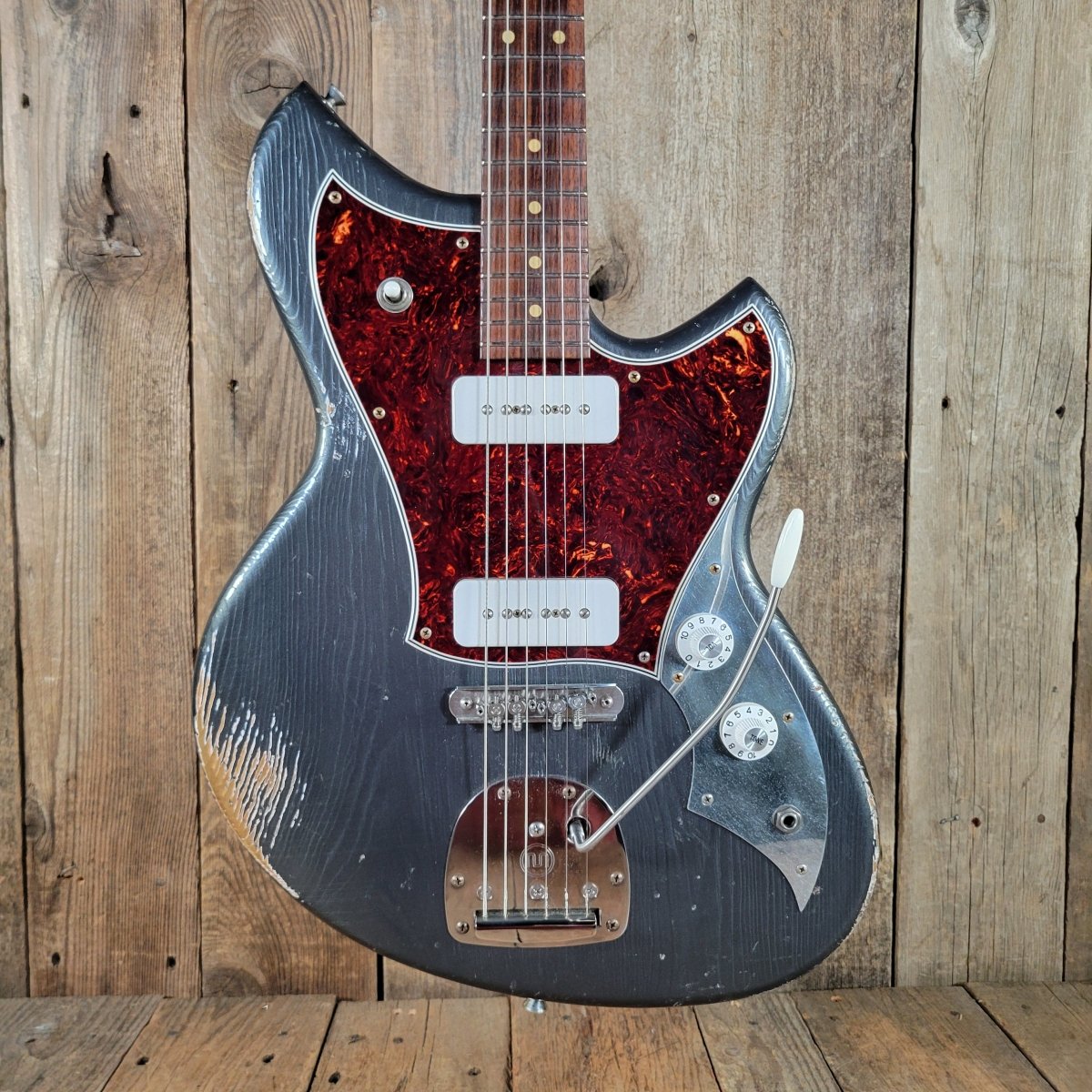 Novo Serus J 2022 - Mahar's Vintage Guitars