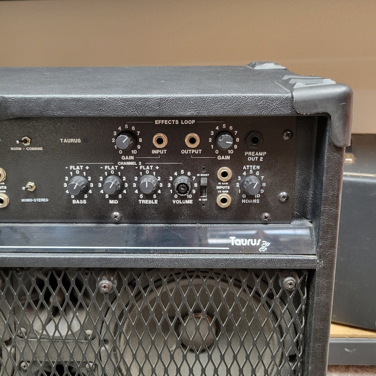 Polytone 1980s Taurus Elite 3-way Amplifier, Very Good - Mahar's Vintage Guitars
