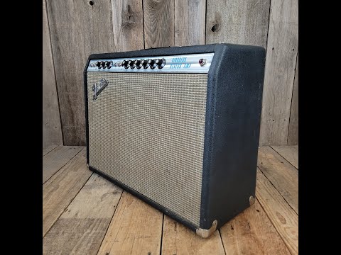 SOLD - Fender Vibrolux Reverb Vintage Guitar Amplifier 1970