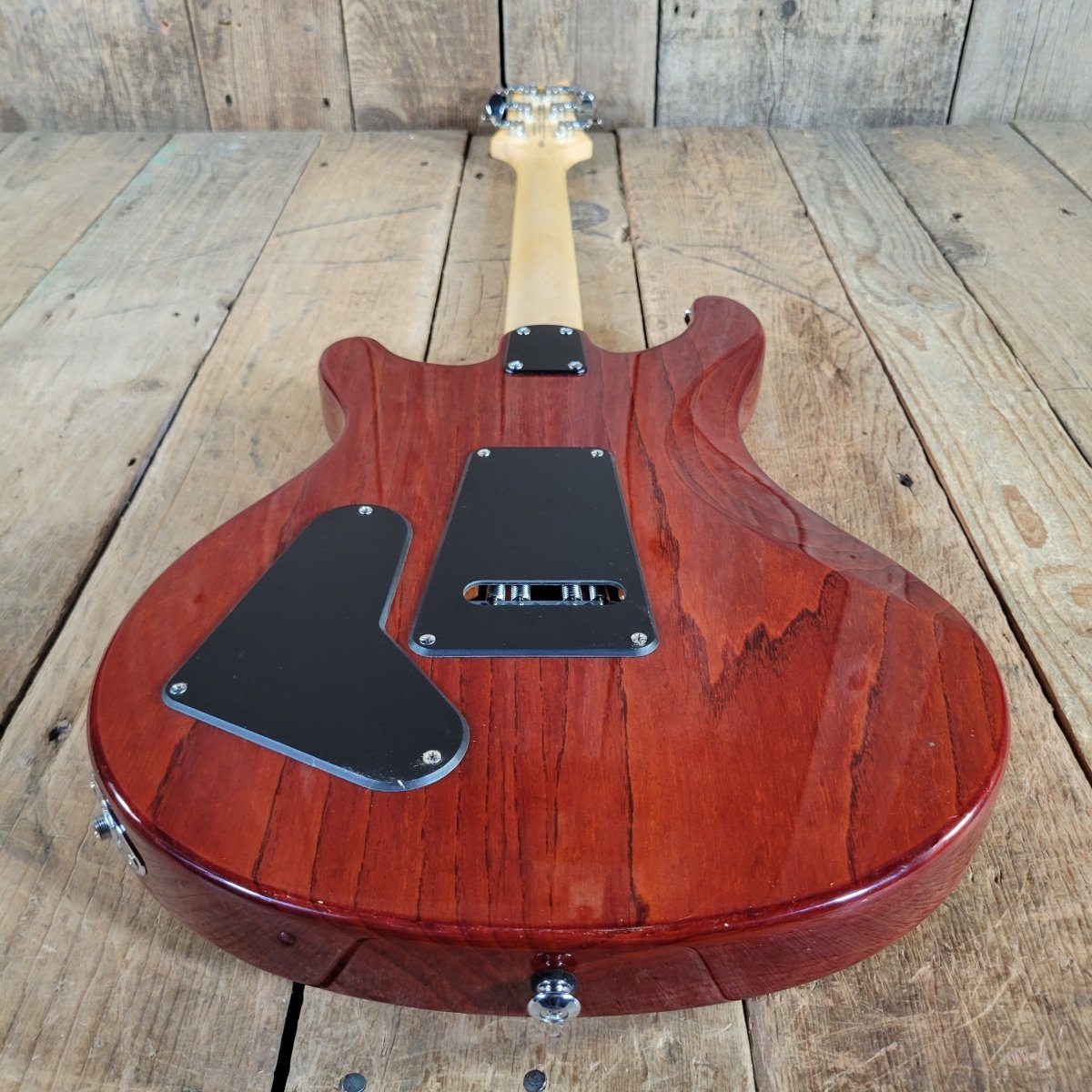 PRS 2025 SE Swamp Ash Special Vintage Sunburst Near Mint - Mahar's Vintage Guitars