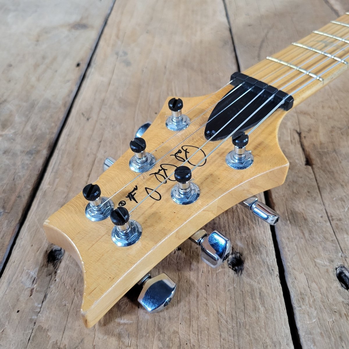 PRS Swamp Ash Special Cherry 2005 20th Anniversary – Mahar's