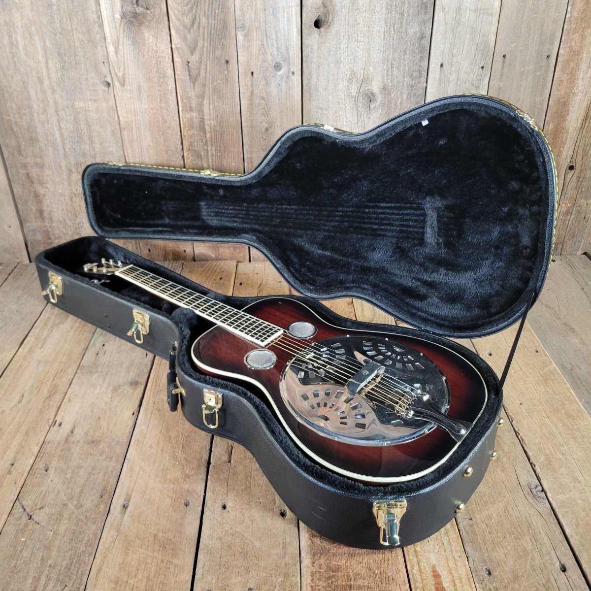 Recording King RR-50-VS Round Neck Resonator Guitar w/ Hard Case - Mahar's Vintage Guitars