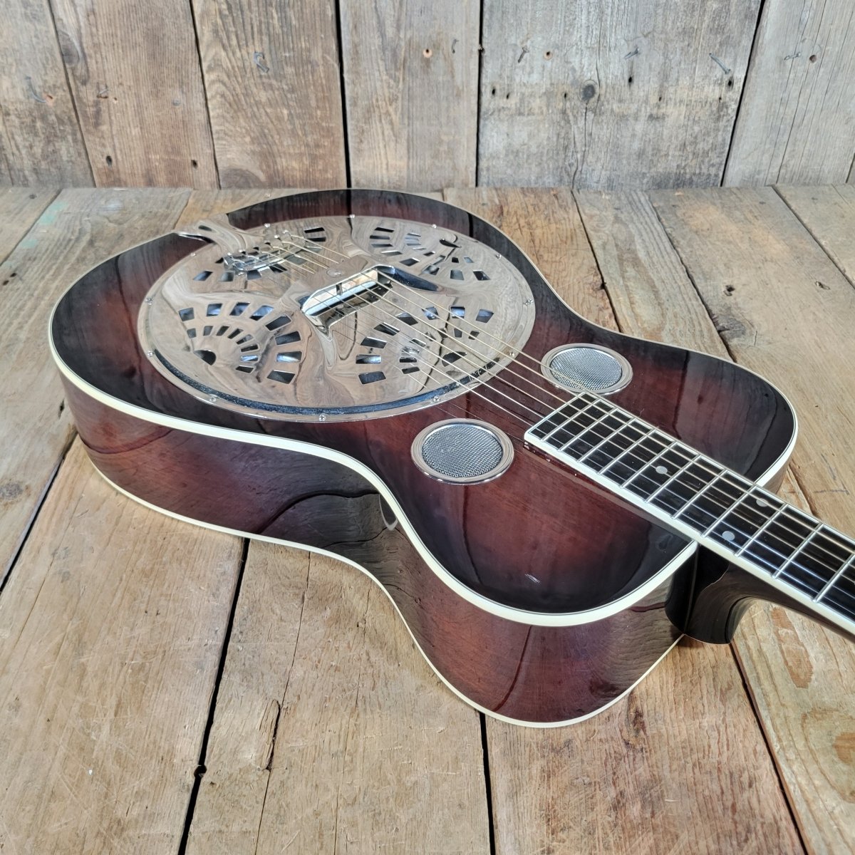 Recording King RR-50-VS Round Neck Resonator Guitar w/ Hard Case - Mahar's Vintage Guitars