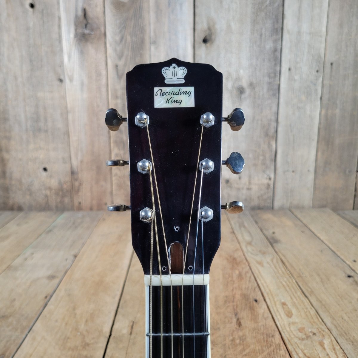 Recording King RR-50-VS Round Neck Resonator Guitar w/ Hard Case - Mahar's Vintage Guitars